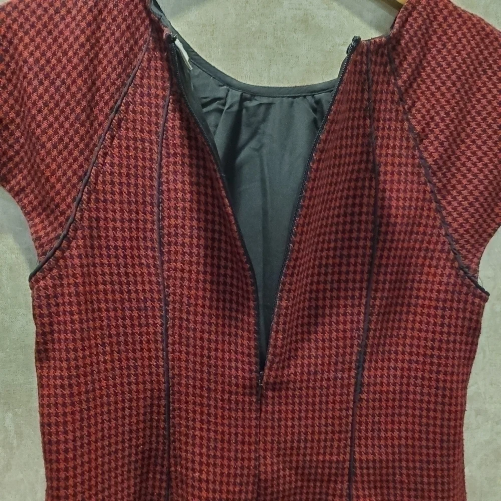 Wool Blend Houndstooth Midi Shift Dress By Eshatki